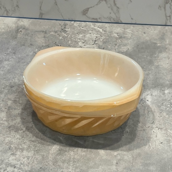 Anchor Hocking Fire King Peach Lustre Swirl Milk Glass Mini Casserole Dishes - Picture 14 of 16